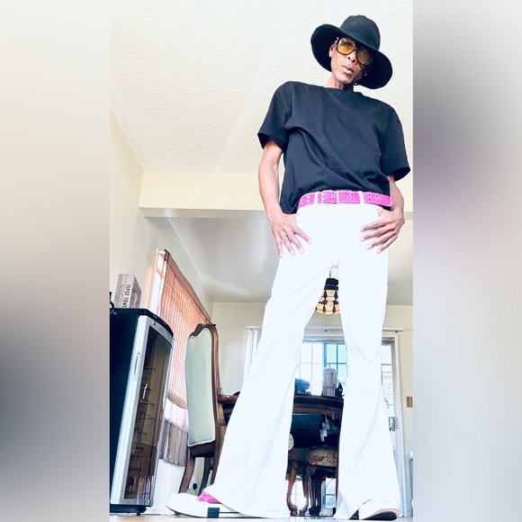 Meet your Posher, Aaron - Picture 14 of 17